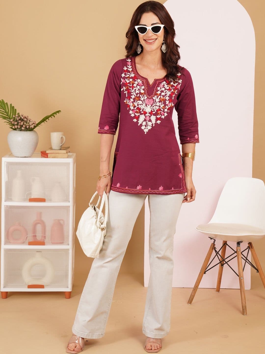 Sangria Ethnic Motifs Embroidered V-Neck Thread Work Pure Cotton Blend Thread Work Kurti - view 1