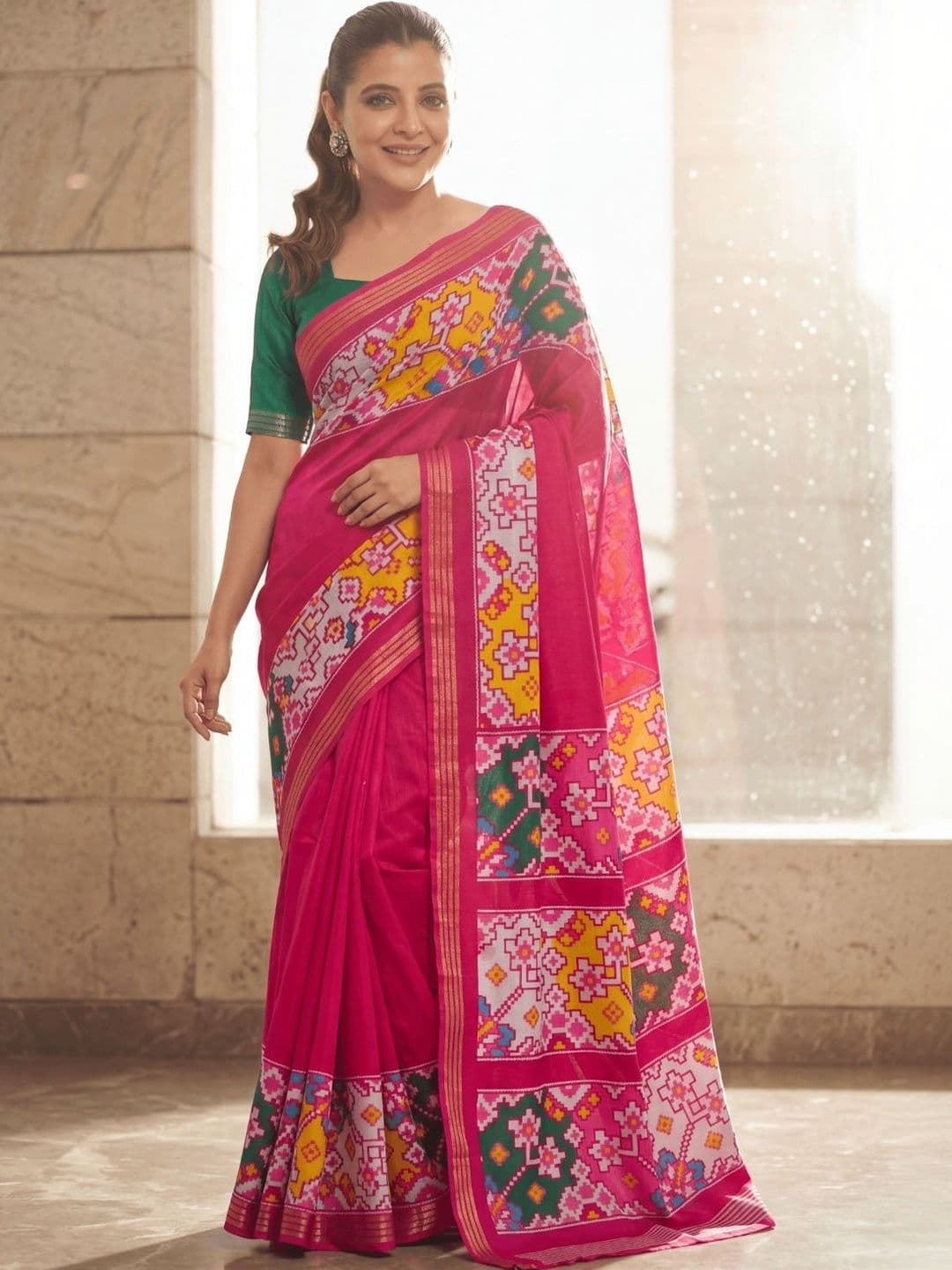 Sangria Ethnic Motifs Zari Silk Blend Handloom Patola Saree - view 1