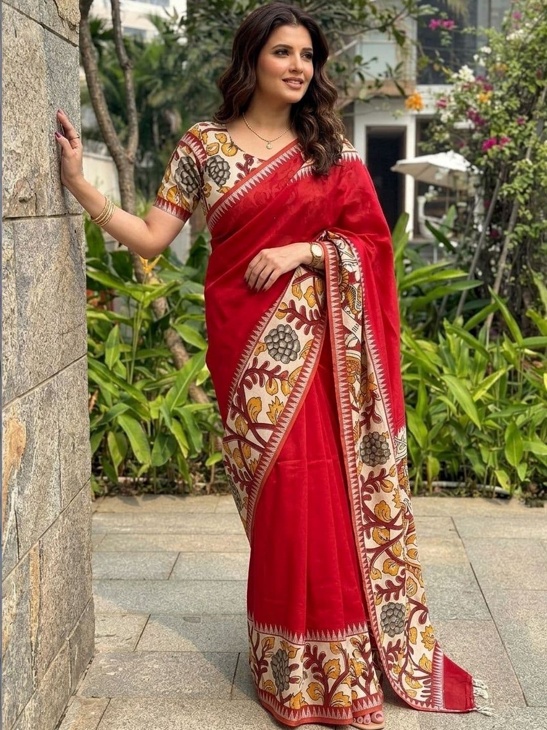 Sangria Kalamkari Zari Handloom Saree - view 1