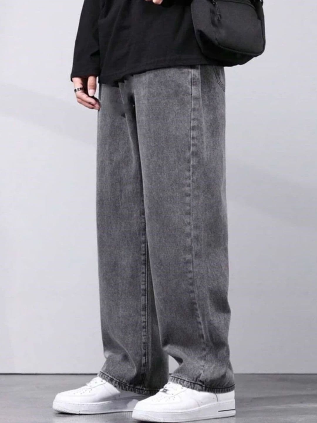 KEYUR Men Loose Mid-Rise Light Fade Jeans - view 1