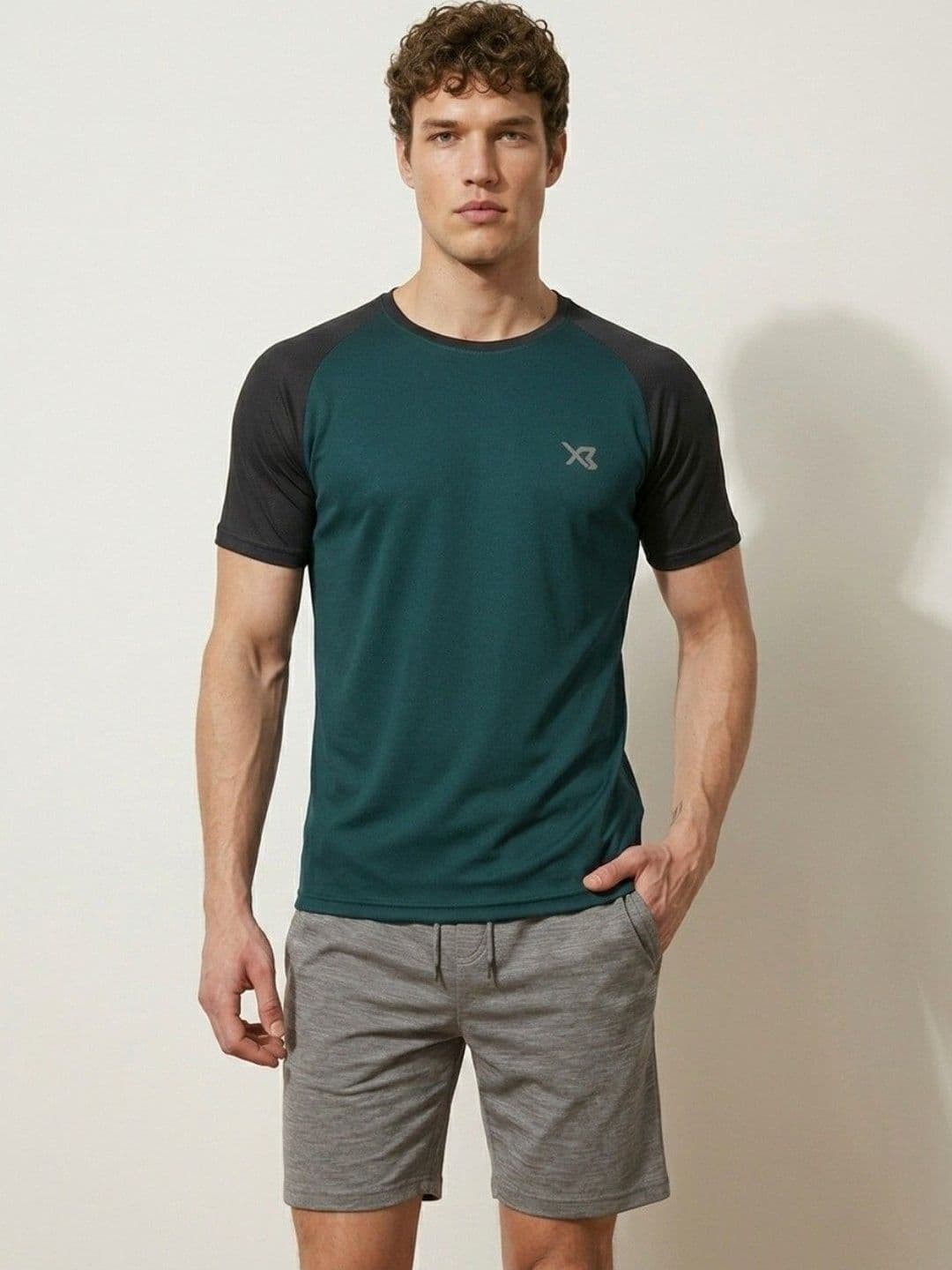 CROSS BENCH Men Brand Logo Colourblocked T-shirt - view 1