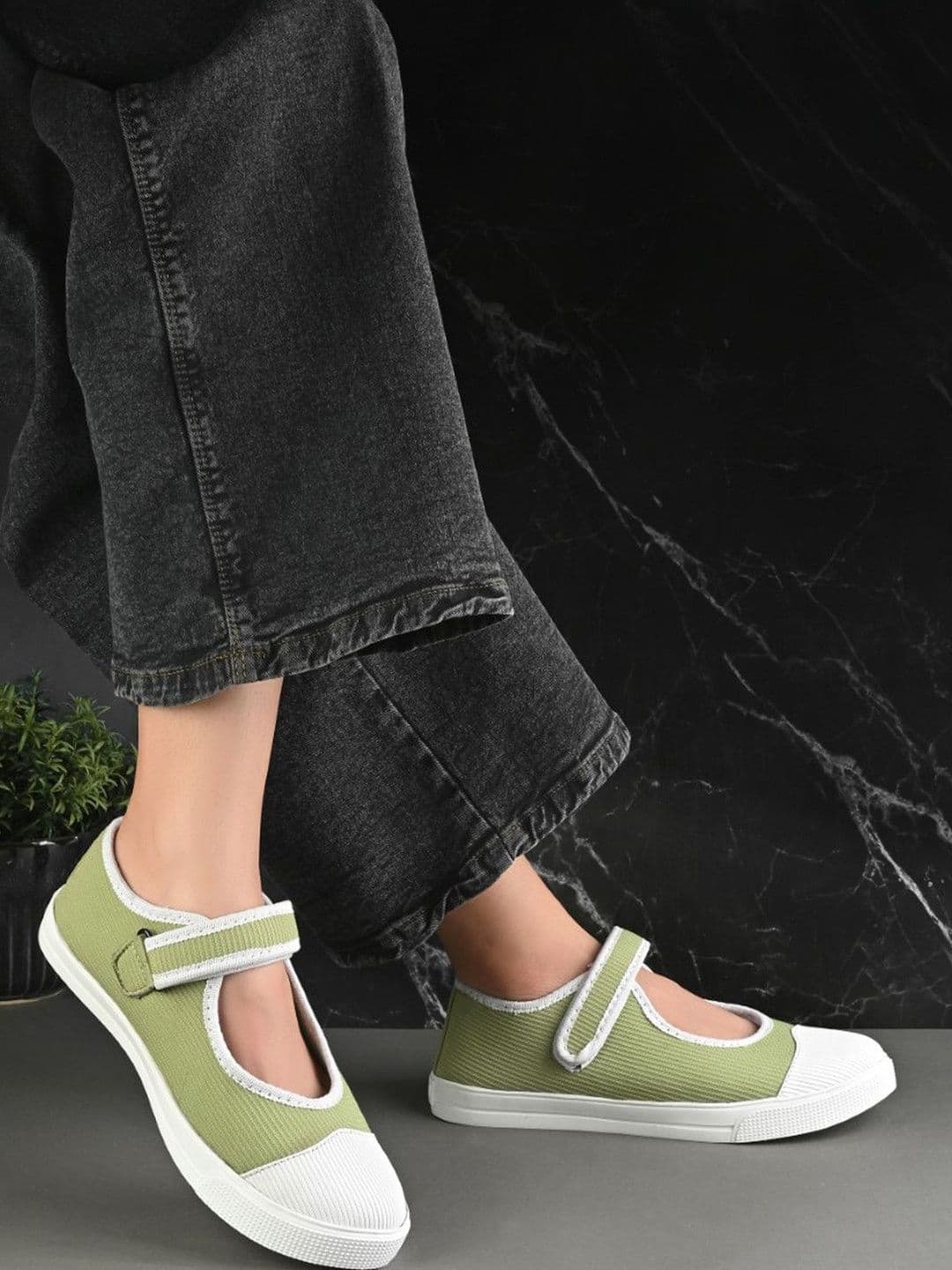 PLANET WALK Women Textured Sneakers - view 1