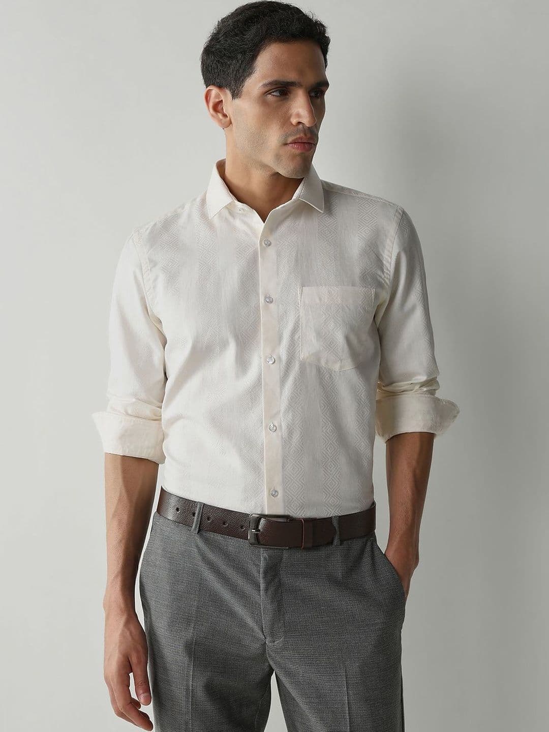 Reid & Taylor Men Slim Fit Semiformal Shirt - view 1