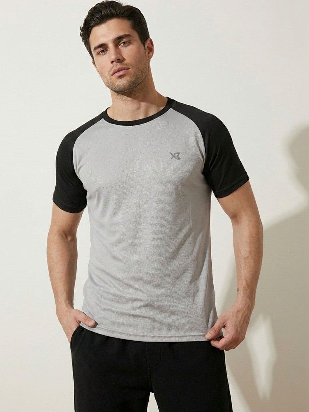 CROSS BENCH Men Grey Colourblocked T-shirt - view 1