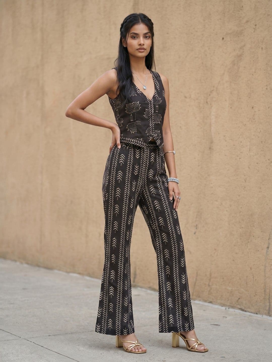 fusion by glitchez Indie Floral Printed V-Neck Co-Ords Set - view 1