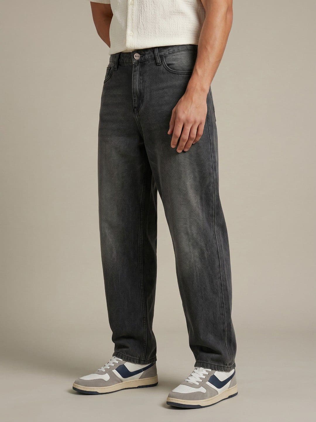 glitchez Men Mid-Rise Light Baggy Fit Fade Jeans - view 1