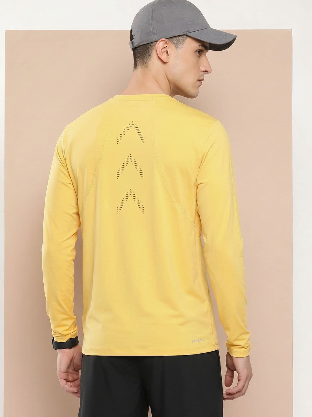 Alcis Long Sleeves Slim Fit T-shirt - view 1