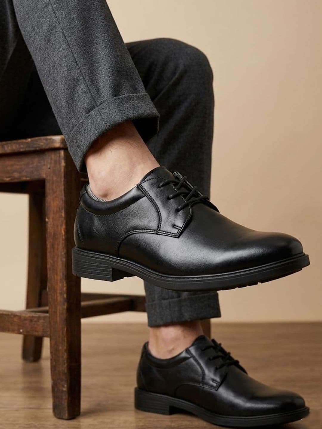 House of Pataudi Men Round Toe Lace-Ups Derbys Formal Shoes - view 1