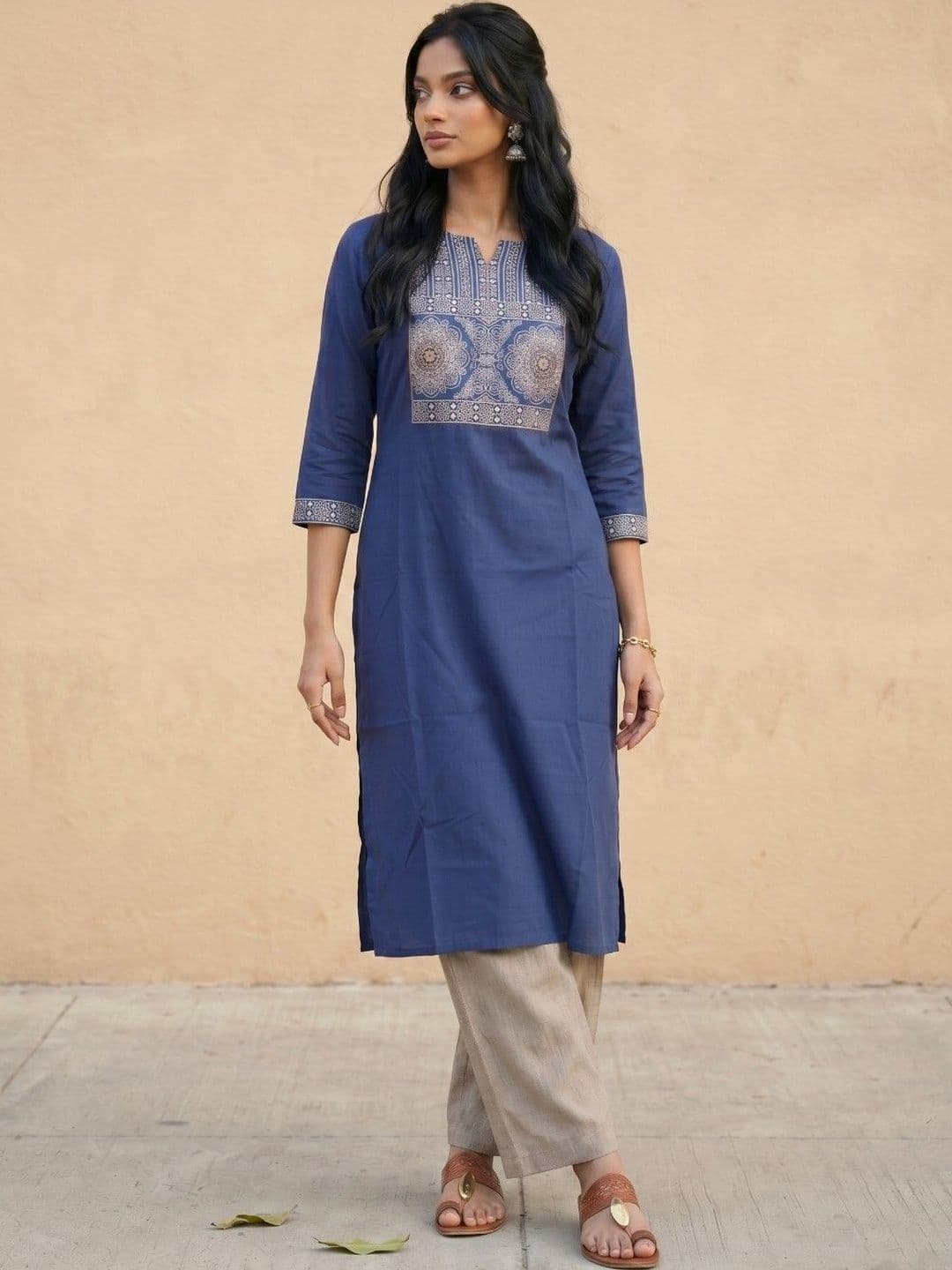fusion by glitchez Women Ethnic Motifs Embroidered Thread Work Indie Prints Kurta - view 1