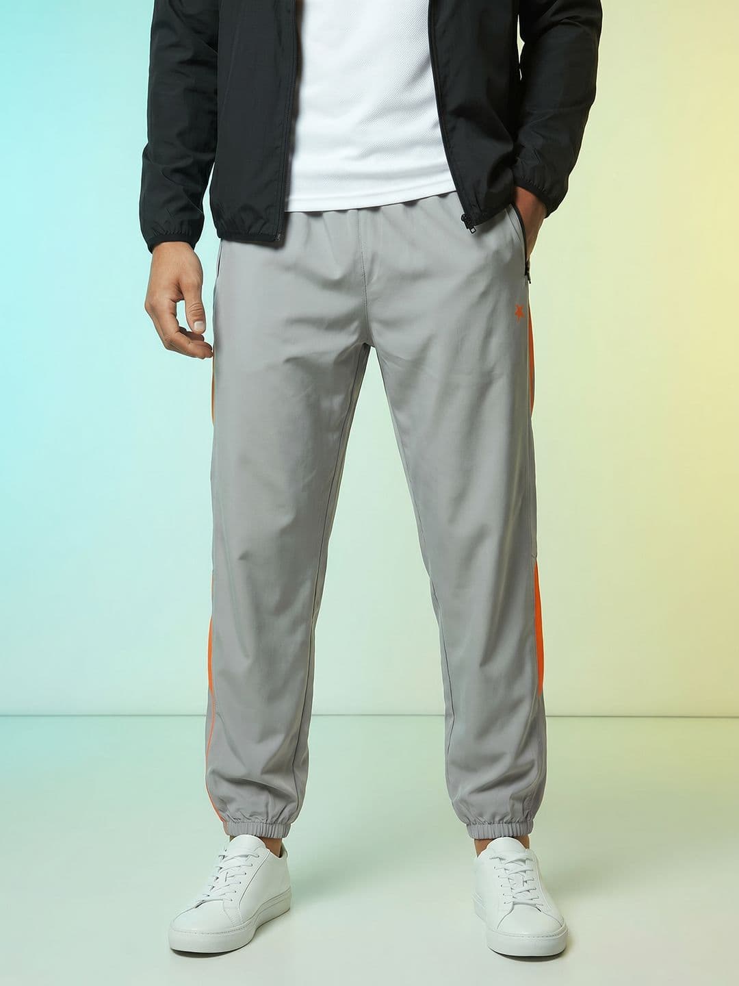 HRX by Hrithik Roshan Men Regular Fit Rapid-Dry Training Joggers - view 1