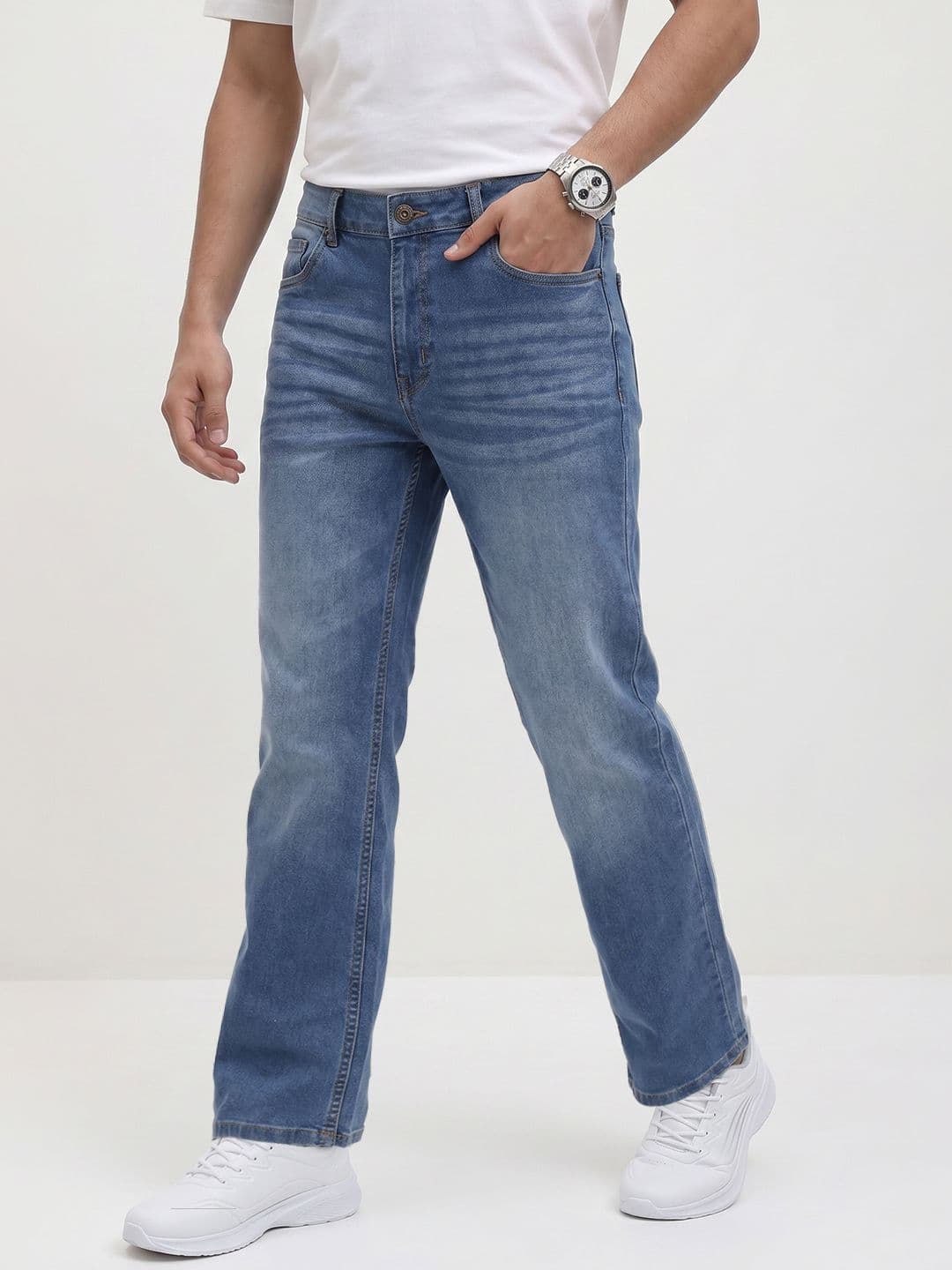 The Roadster Life Co. Men Relaxed Fit Stretchable Jeans - view 1