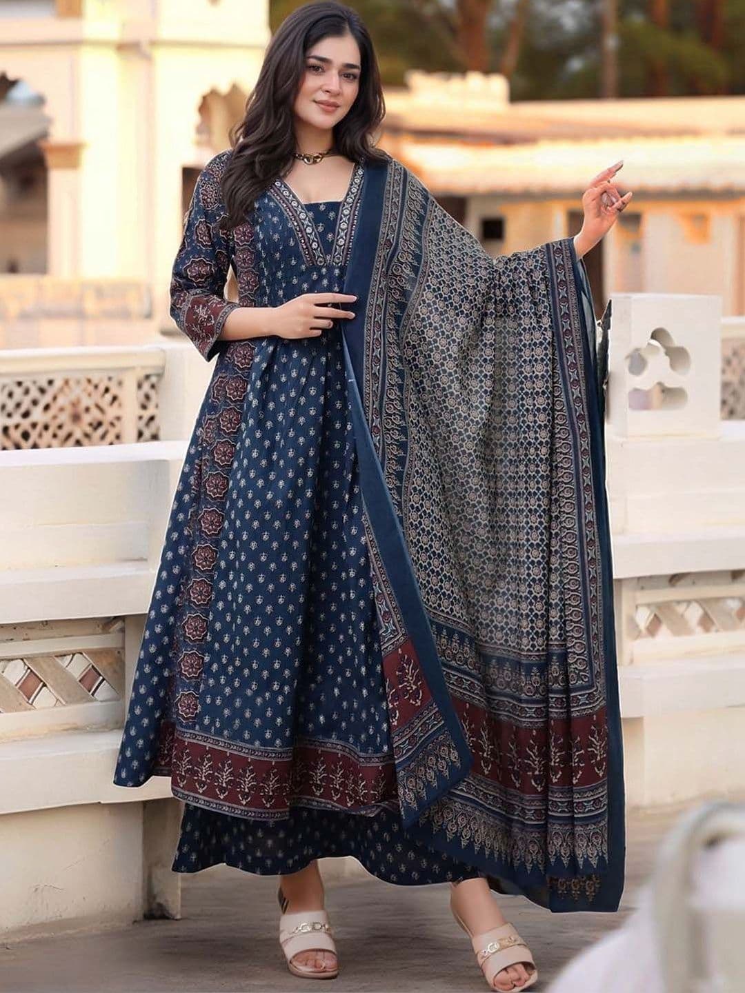 Assume Fab Women Ethnic Motifs Printed Empire Kurta with Palazzos & With Dupatta - view 1