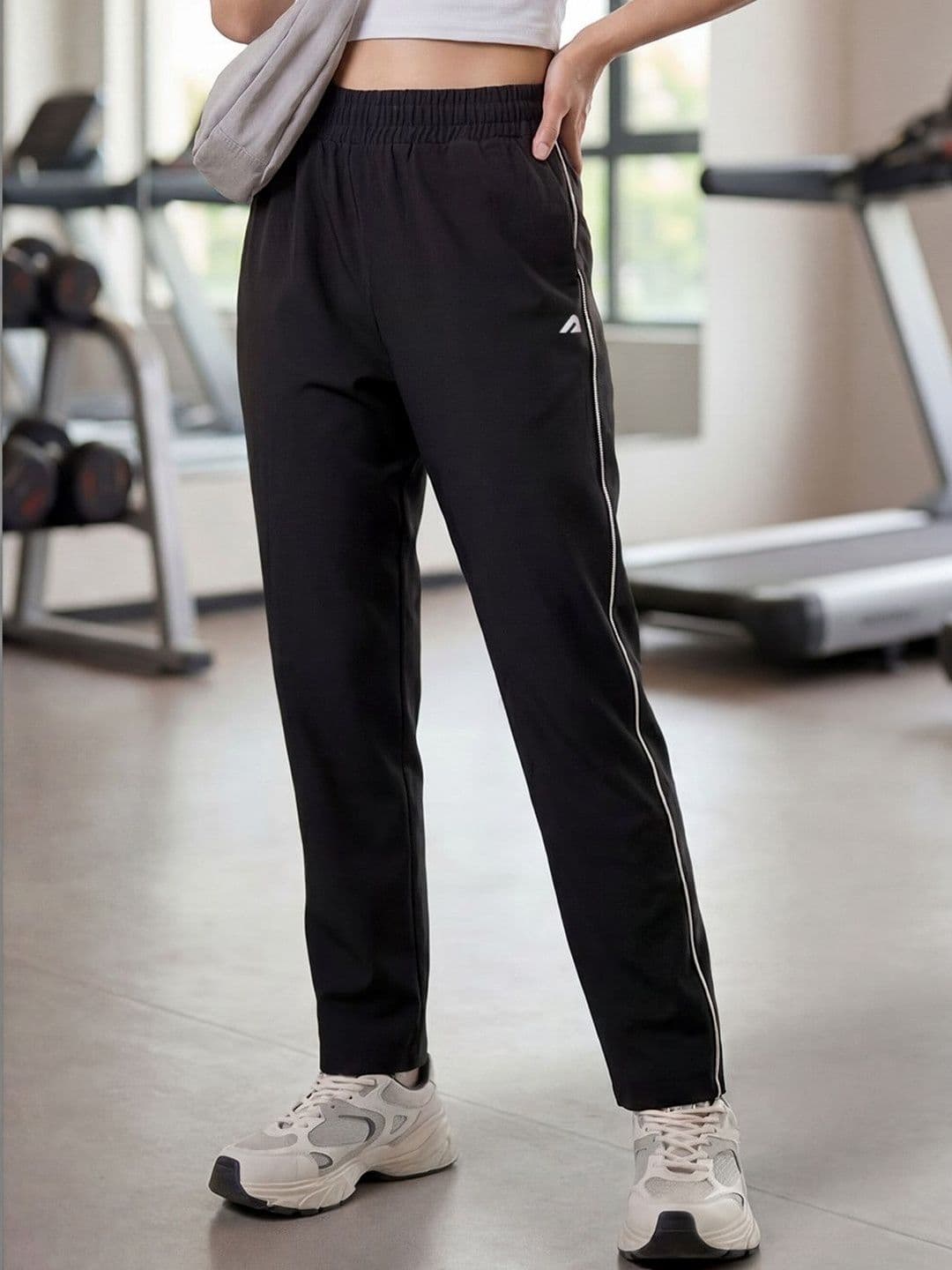 BOLDFIT Women Regular Fit Training Track Pants - view 1