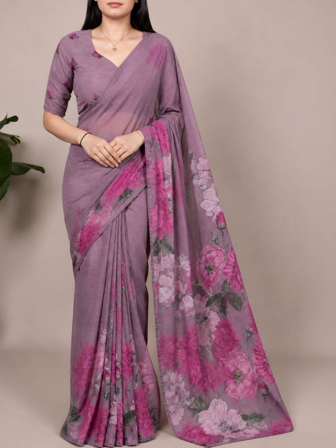 VIYONA FASHION Floral Poly Georgette Saree - view 1