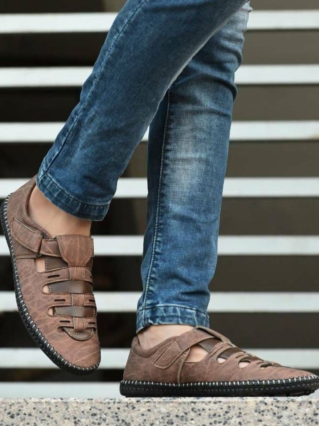 MEN'S AVENUE Men Fisherman Sandals - view 1