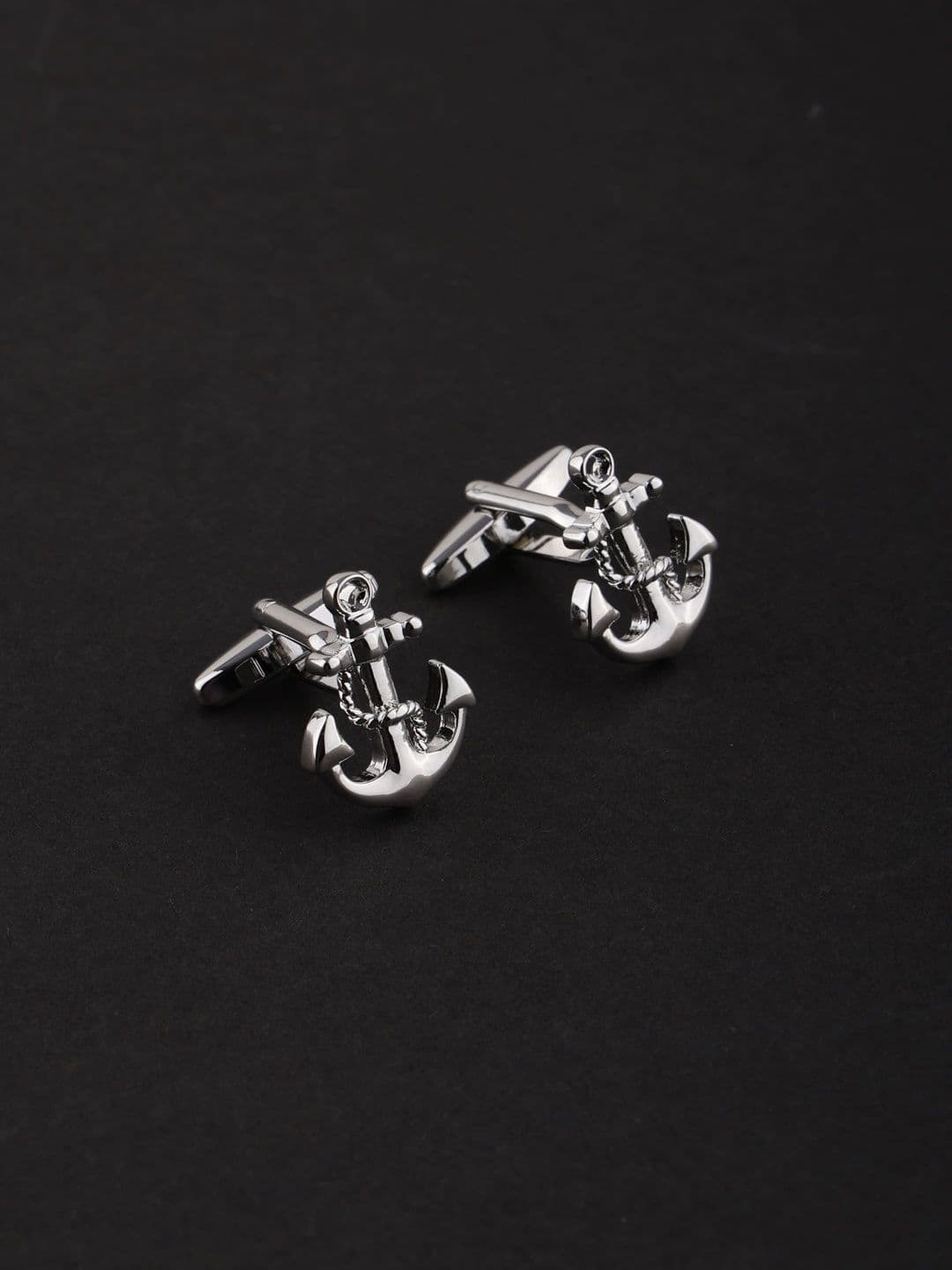 Alvaro Castagnino Quirky Cufflink - view 1