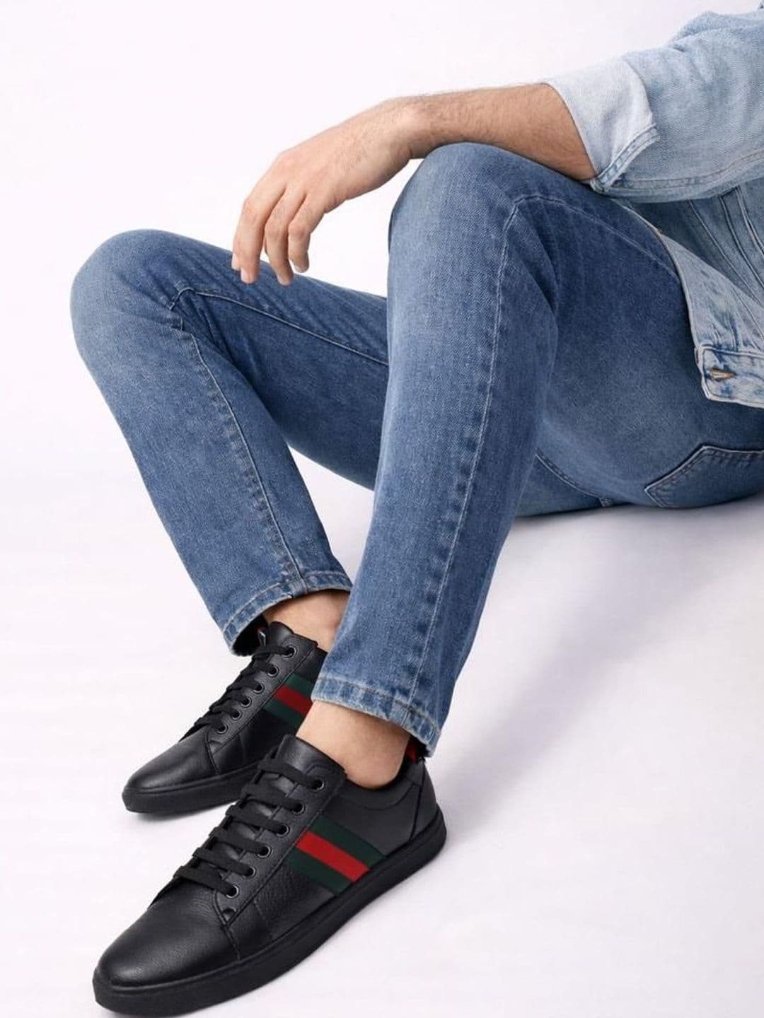 Roadster Men Striped Sneakers - view 1