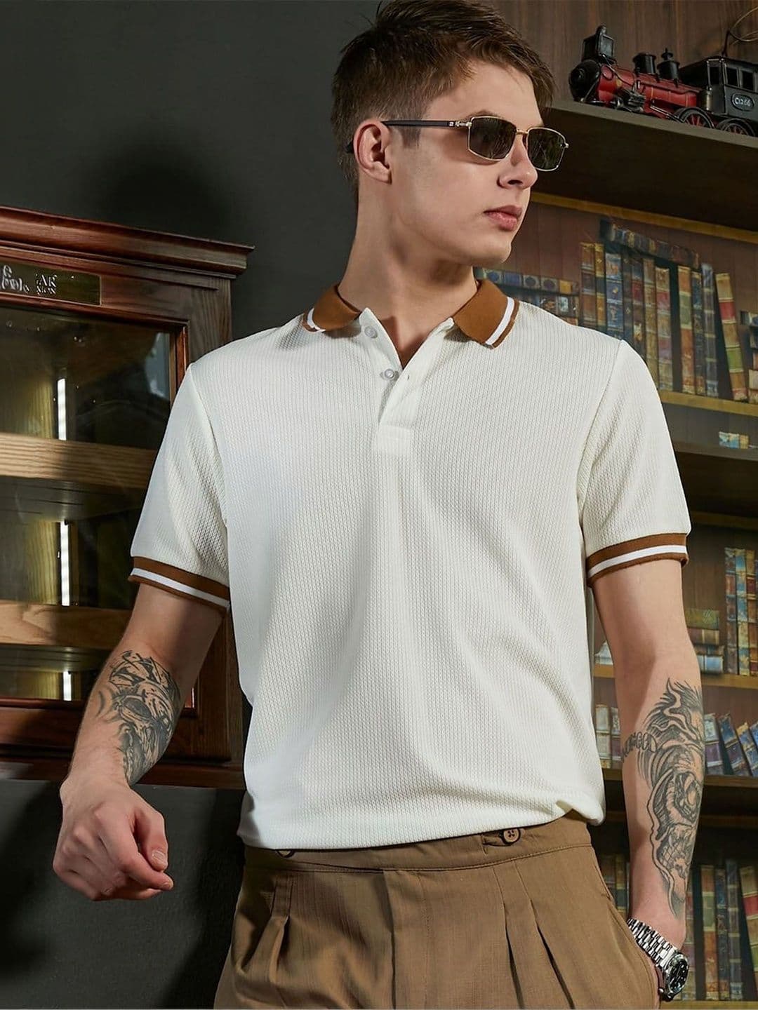 THE BEETEL HOUSE Men Polo Collar T-shirt - view 1
