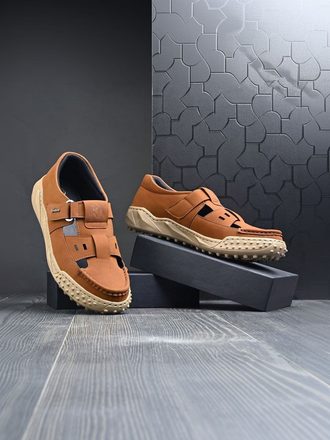 Vellinto Men Comfort Sandals - view 1