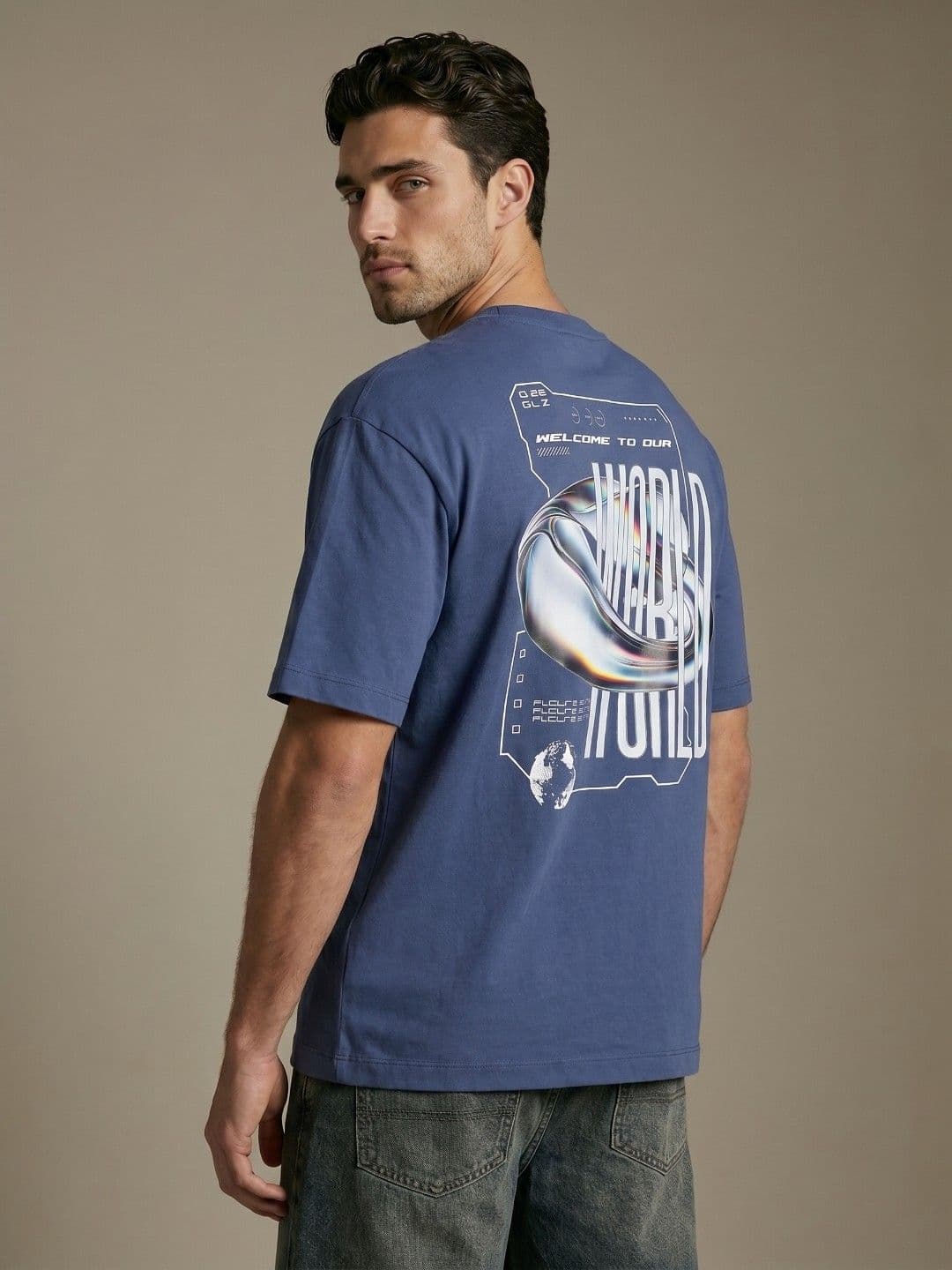 Glitchez Graphic Oversized Fit T-shirt - view 1