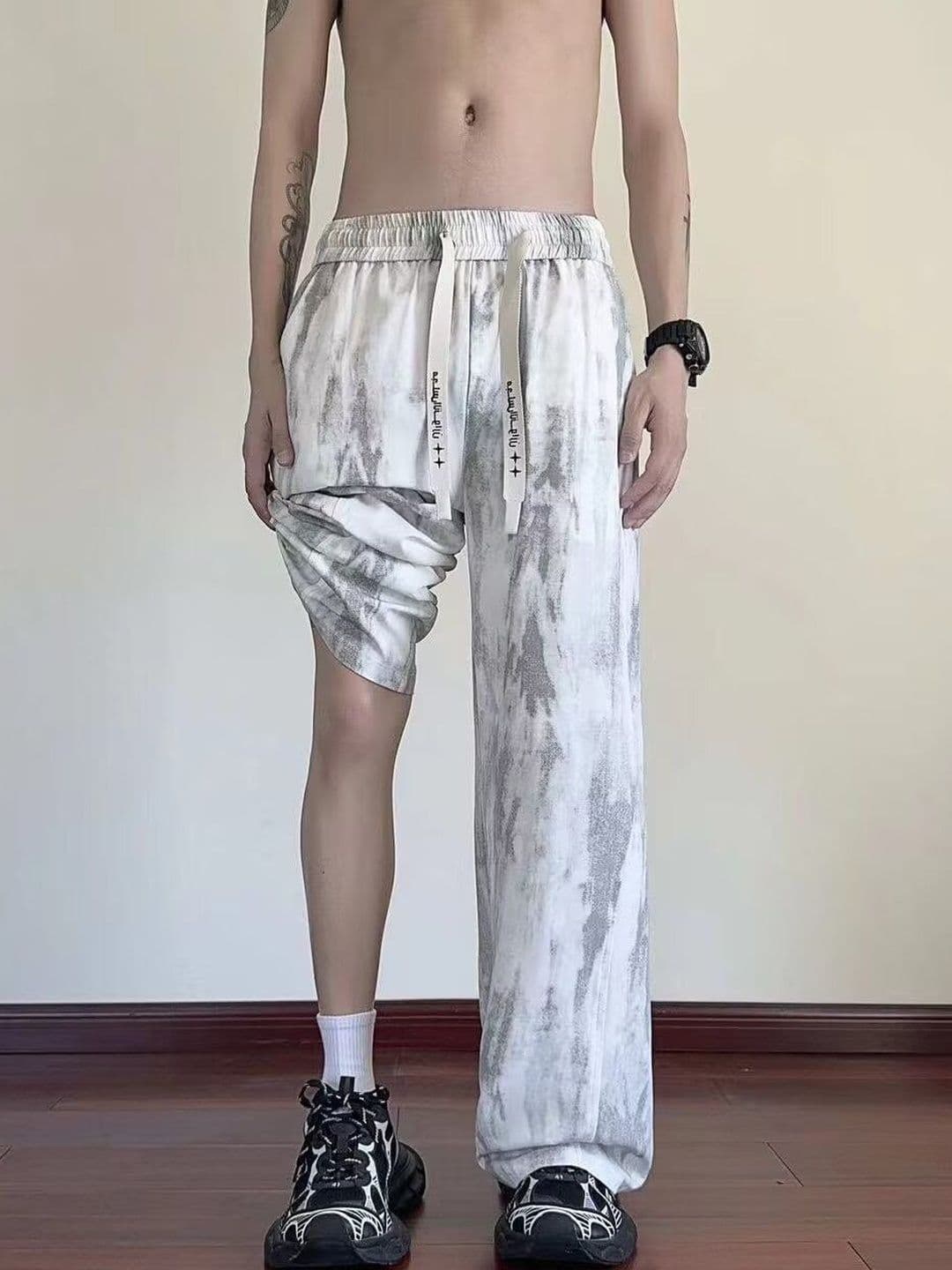 HERE&NOW Men cPrinted Trousers - view 1