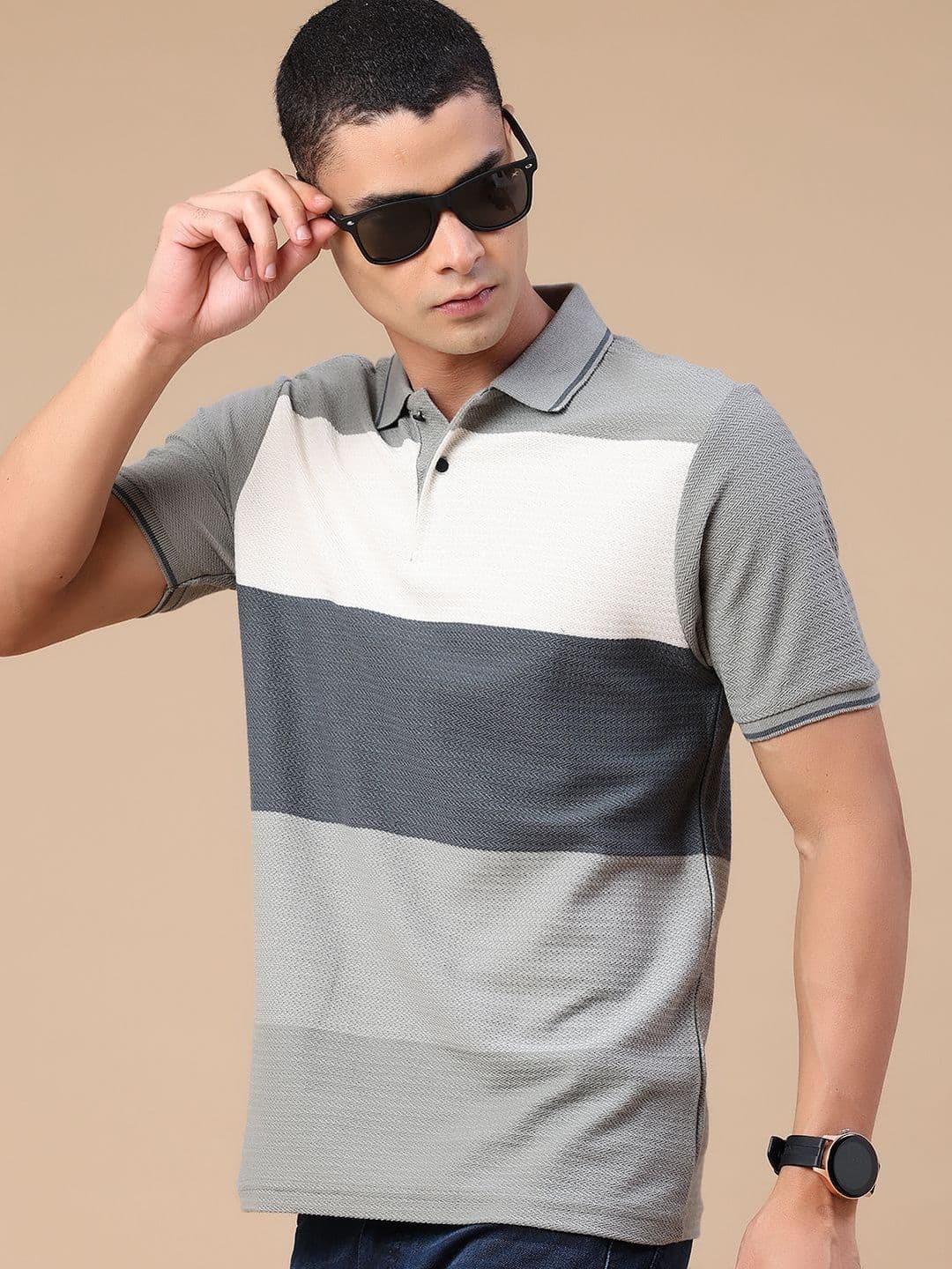 V-Mart Men Colourblocked Polo Collar T-shirt - view 1