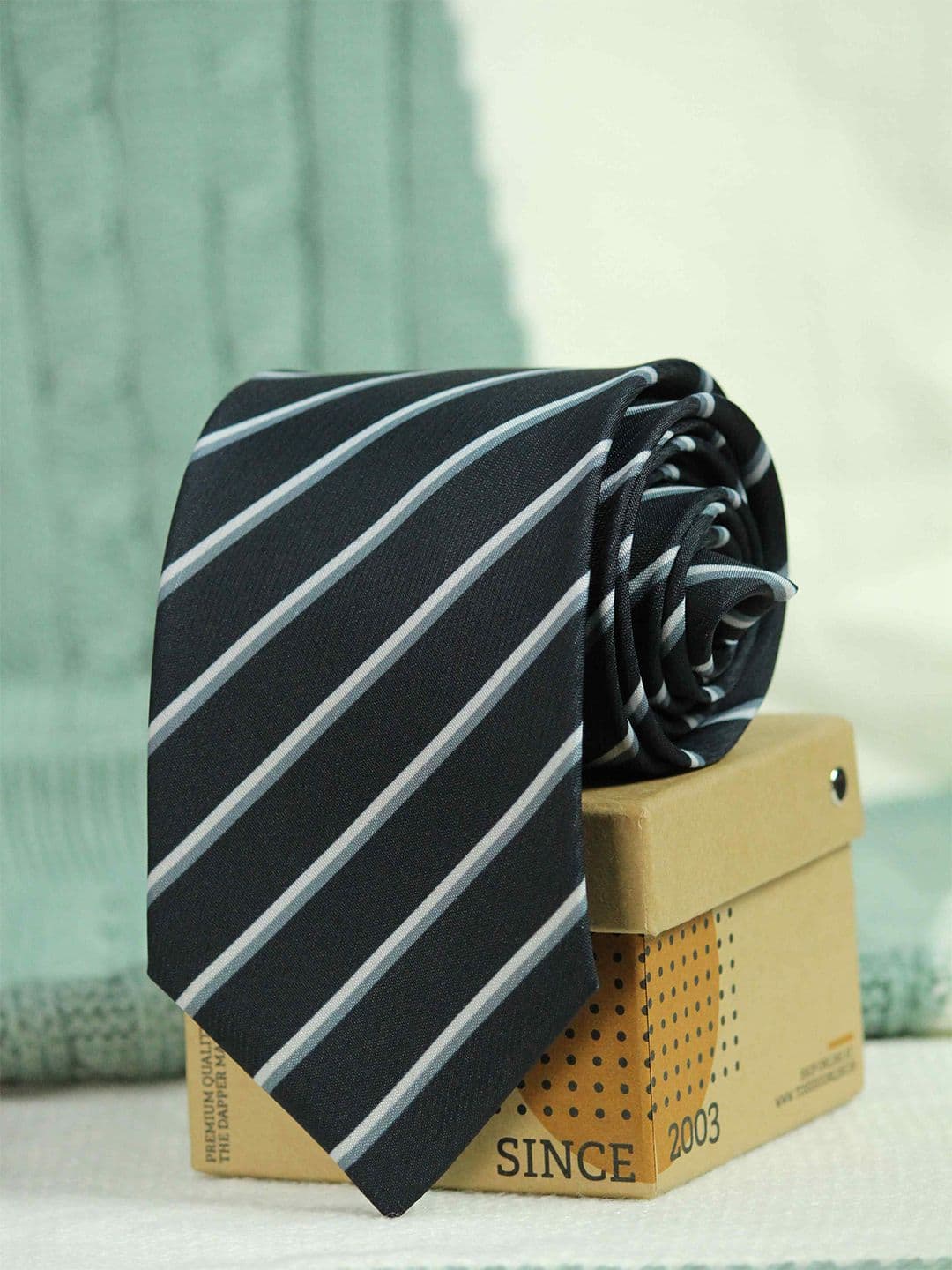 Tossido Men Blue & White Printed Broad Tie - view 1