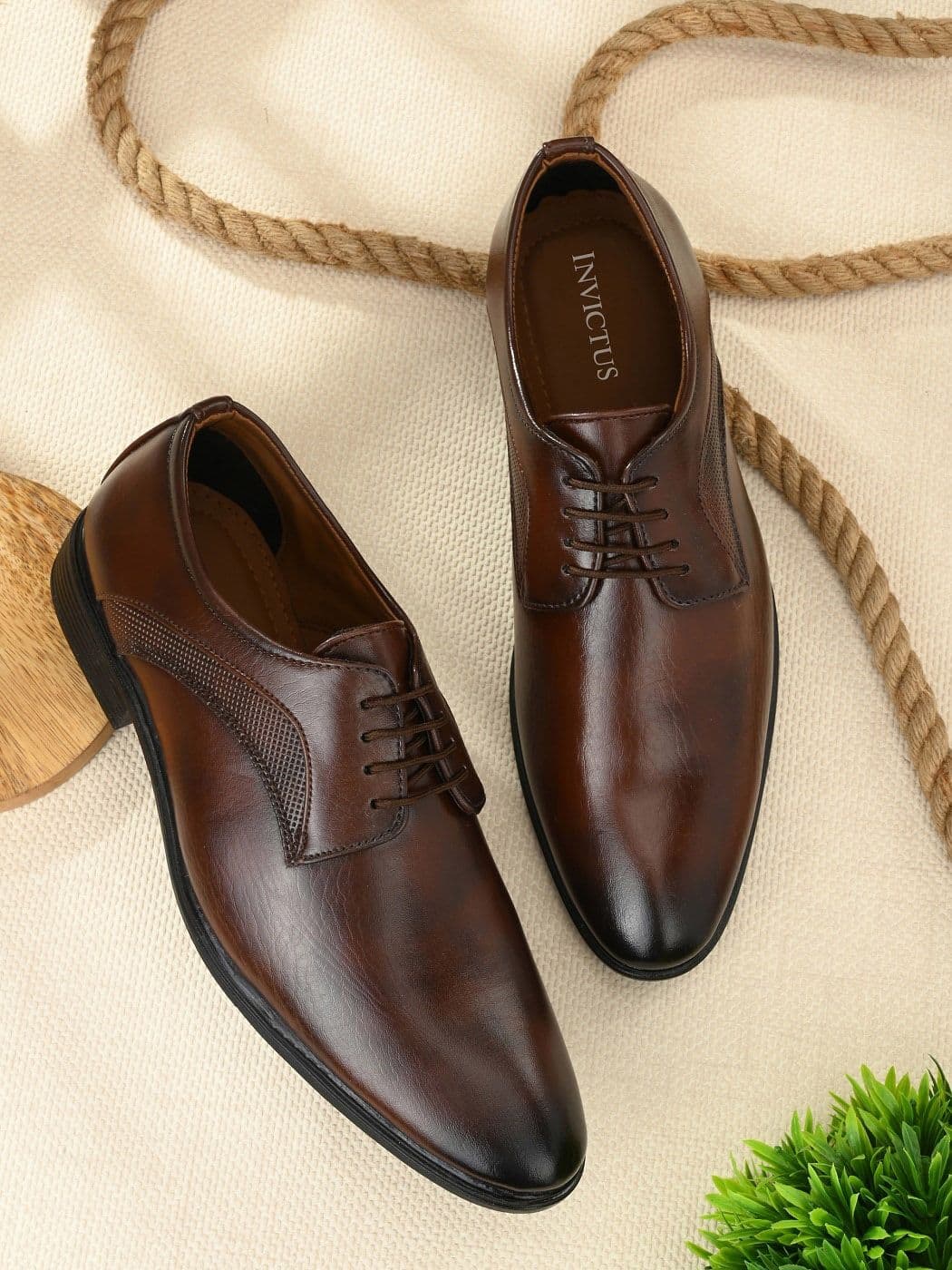 INVICTUS Men Brown Solid Leather Formal Derby Shoes - view 1