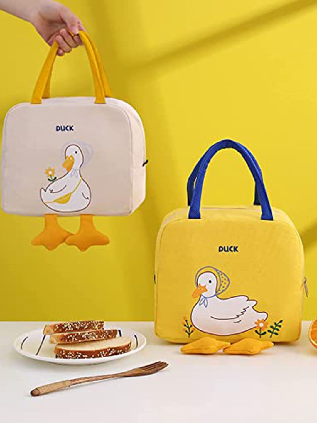 HOUSE OF QUIRK Beige & White Printed Insulated Reusable Lunch Bag - view 1