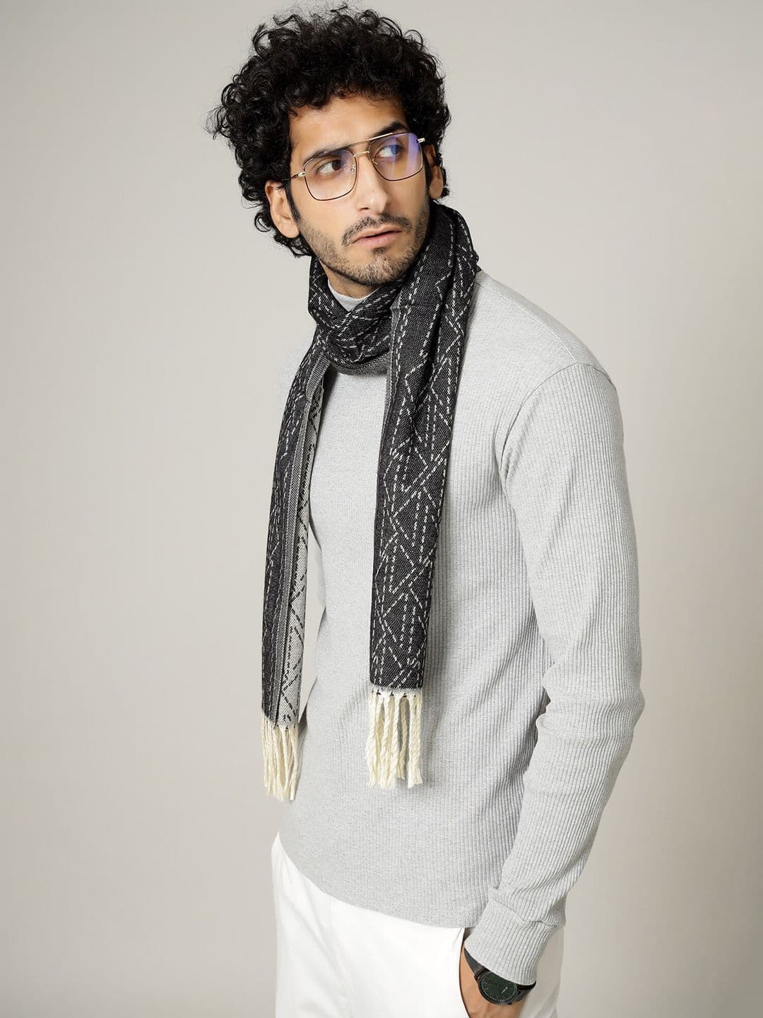 HANDICRAFT PALACE Men Black Printed Woolen Muffler - view 1
