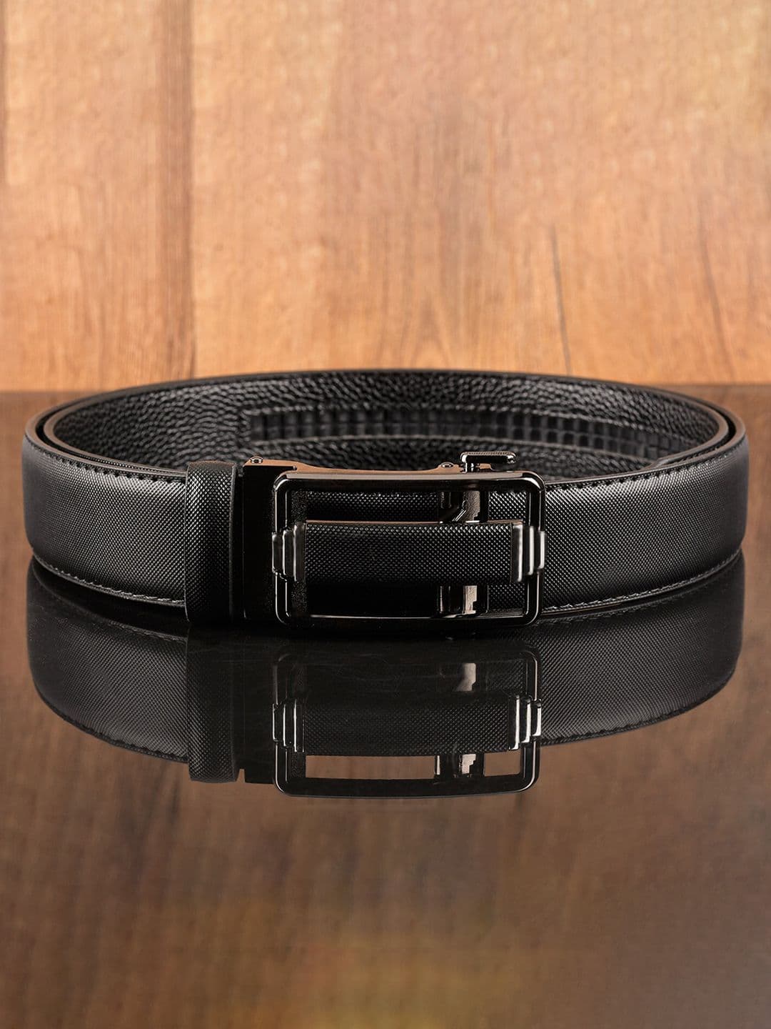 BuckleUp Men Black Textured Belt - view 1