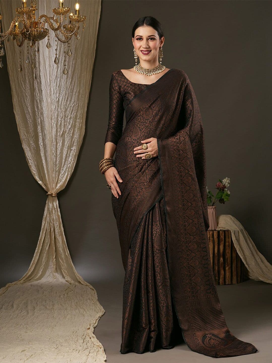 Saree mall Black & Gold-Toned Woven Design Zari Silk Blend Banarasi Sarees - view 1