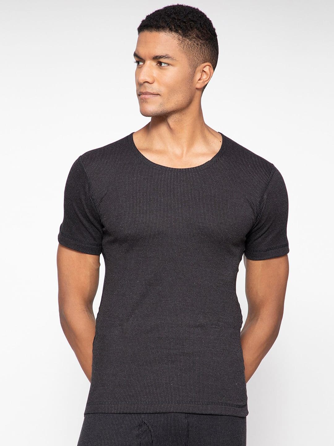 SPORTO Ultima Men Black Striped Modern-Fit Thermal Tops - view 1