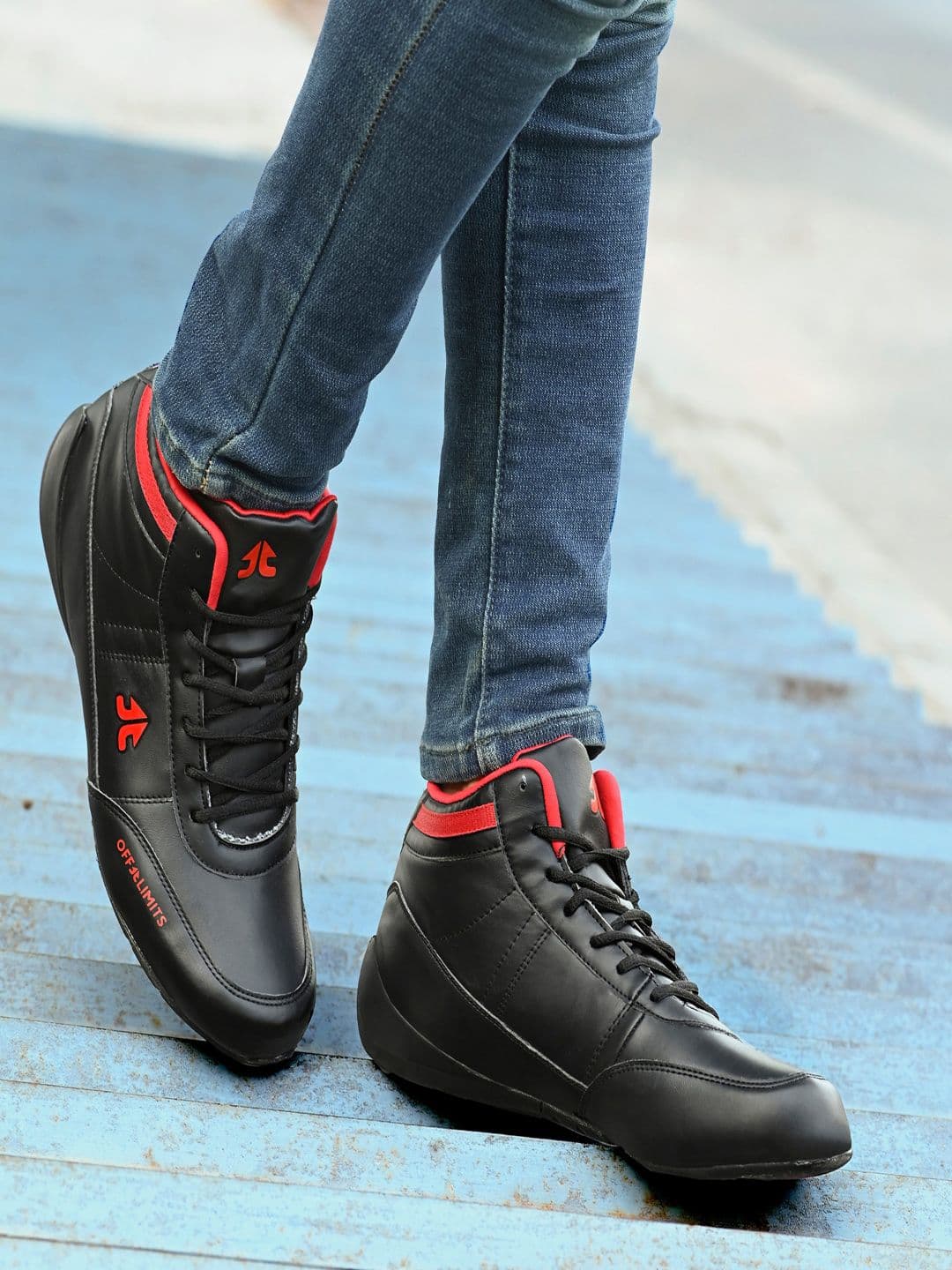 OFF LIMITS Men Black Basketball Non-Marking Shoes - view 1