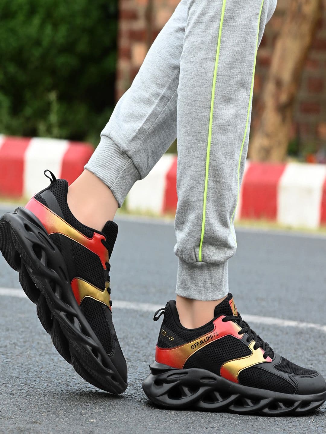 OFF LIMITS Men Black Mesh Running Non-Marking Shoes - view 1