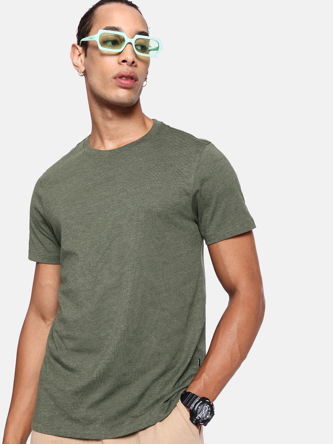The Roadster Lifestyle Co. Men Solid Round Neck Short Sleeves T-shirt - view 1