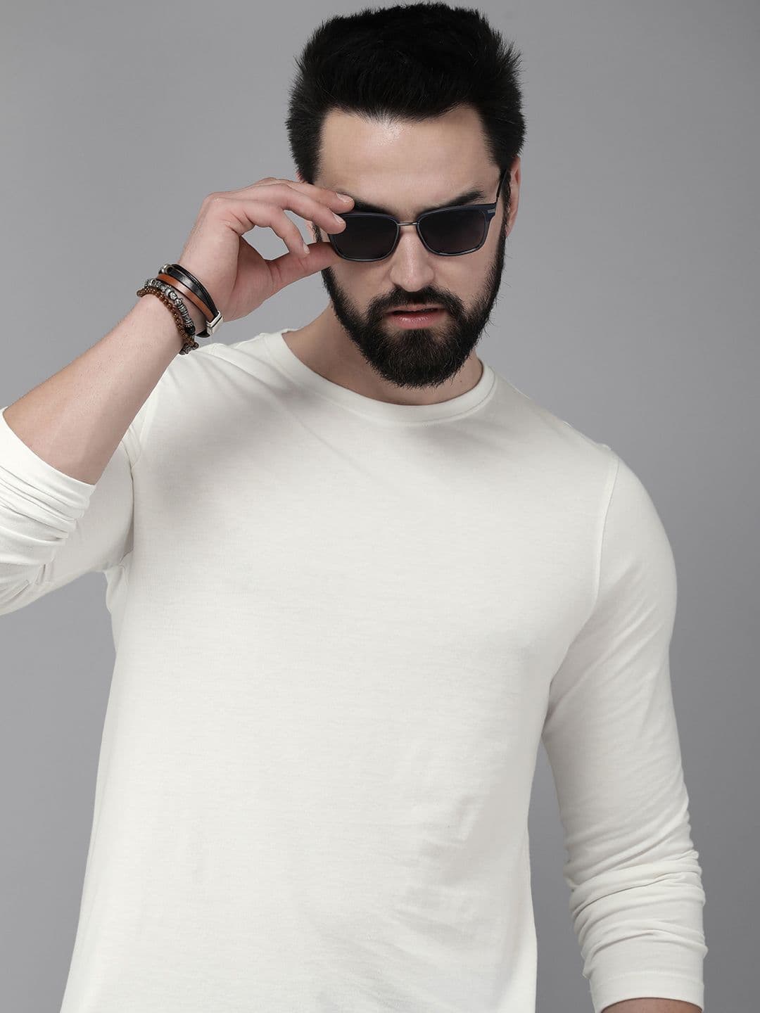 The Roadster Lifestyle Co. Men Pure Cotton Solid Long Sleeves Casual T-shirt - view 1