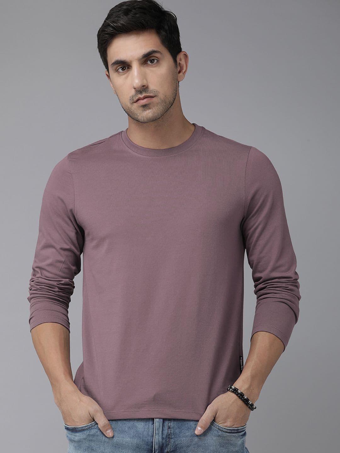 The Roadster Lifestyle Co. Men Pure Cotton Solid Long Sleeves T-shirt - view 1