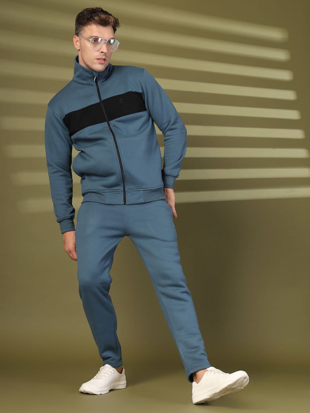 CHKOKKO Men Colourblocked Cotton Fleece Tracksuit - view 1