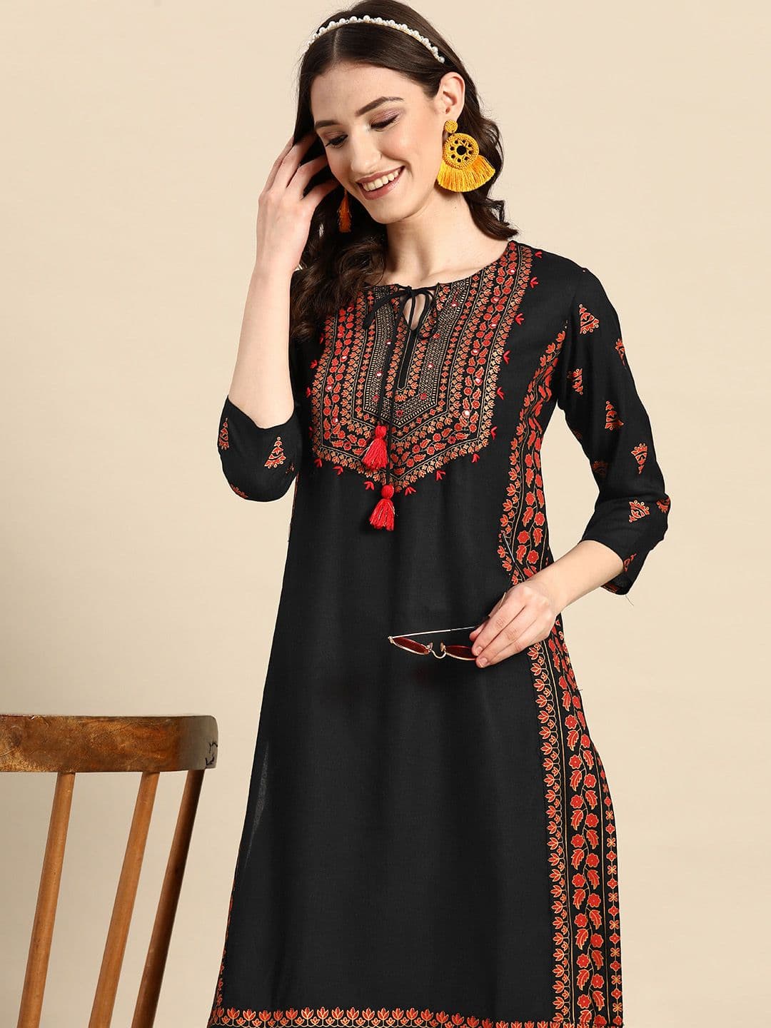 Sangria Floral Yoke Printed Mirror Work Kurta - view 1