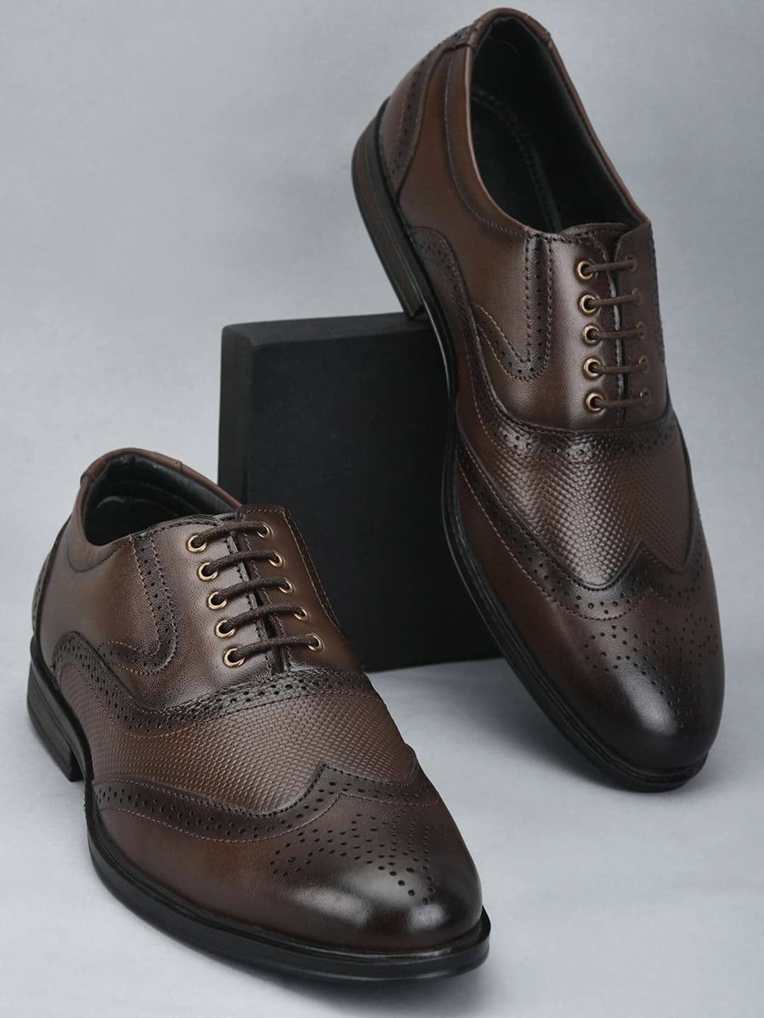 Liberty Men Lace-Up Oxford Formal Shoes - view 1
