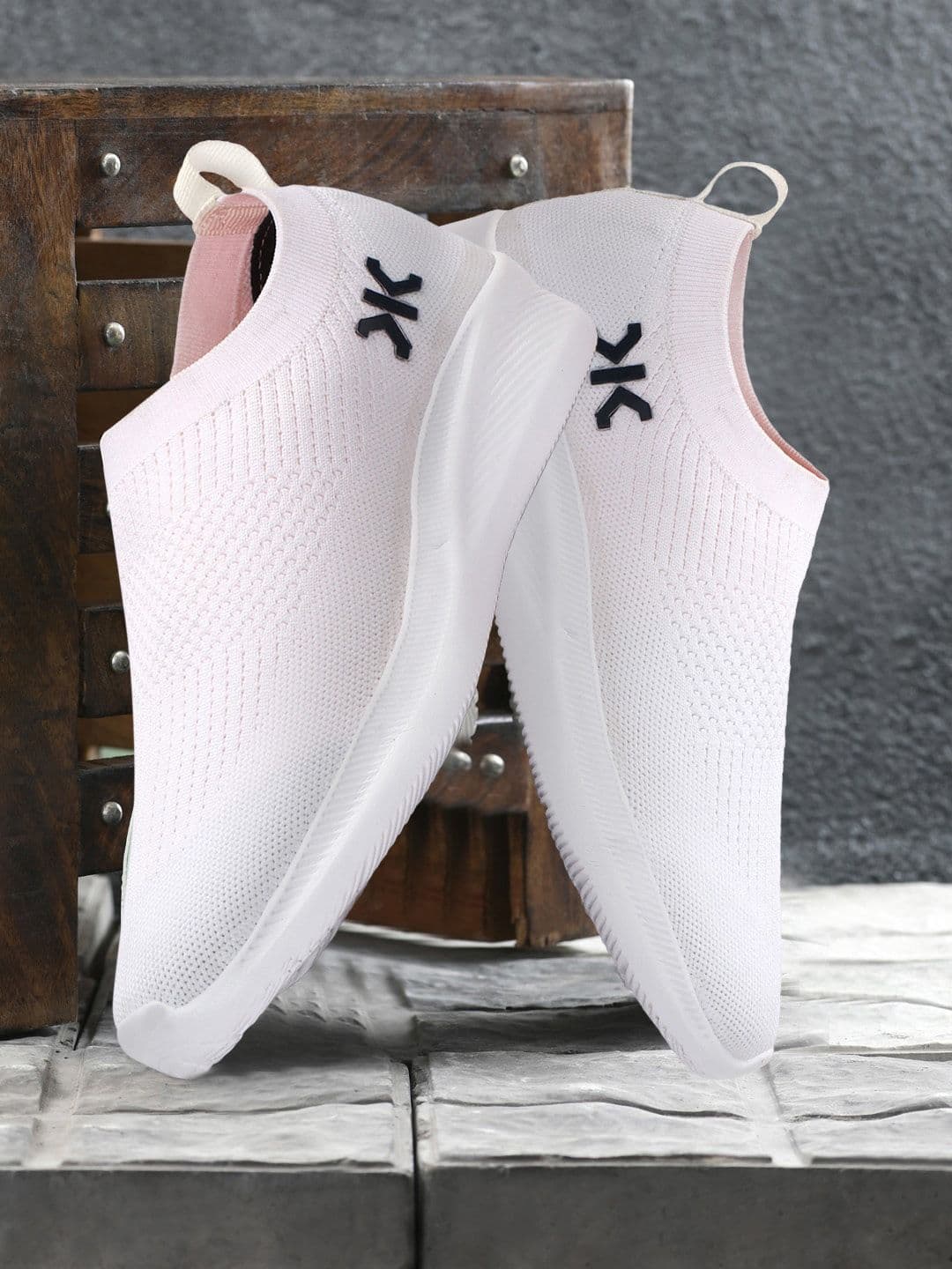 Killer Men Woven Design Lightweight Slip-On Sneakers - view 1
