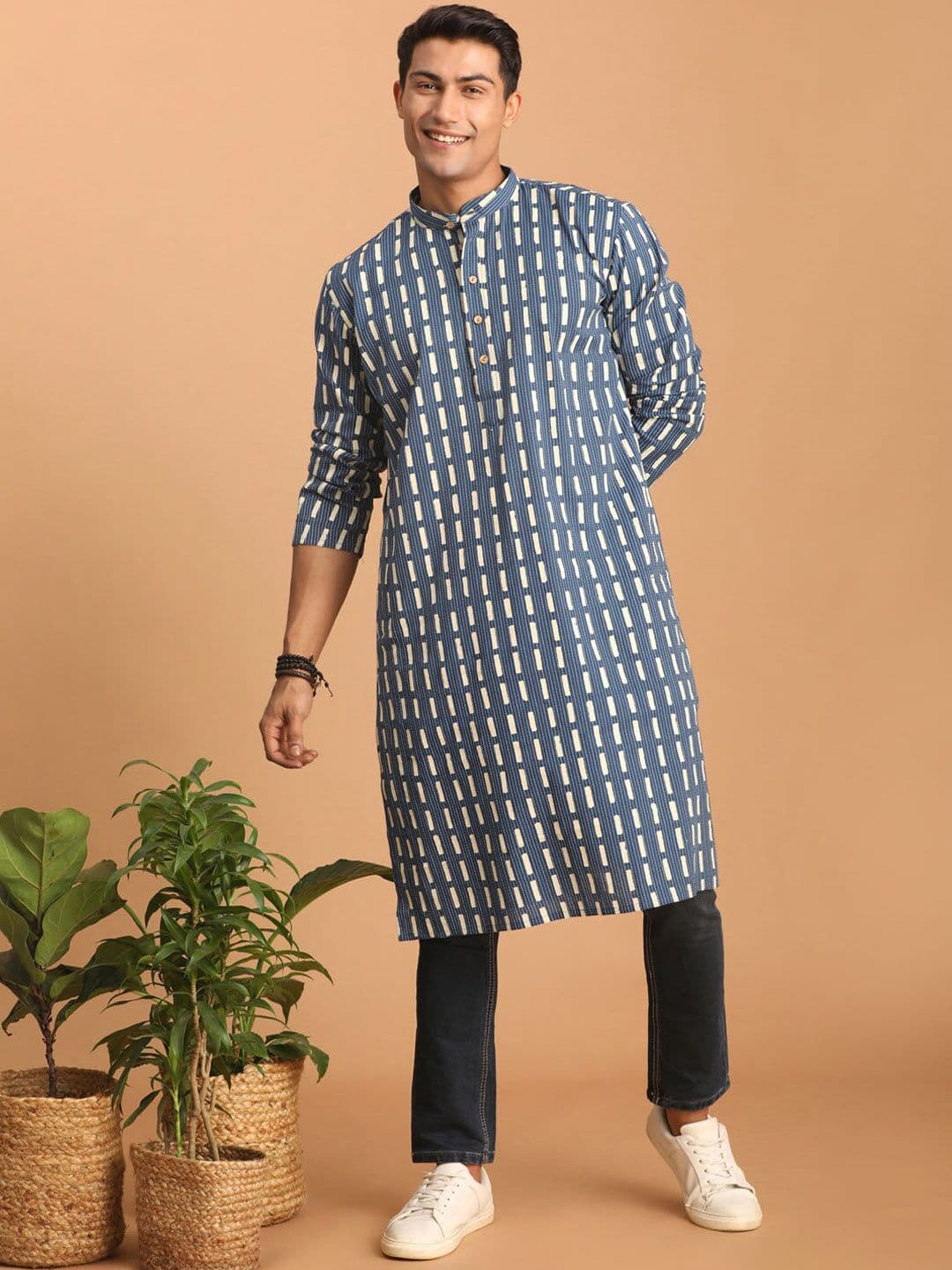 VASTRAMAY Geometric Printed Thread Work Pure Cotton Kurta - view 1