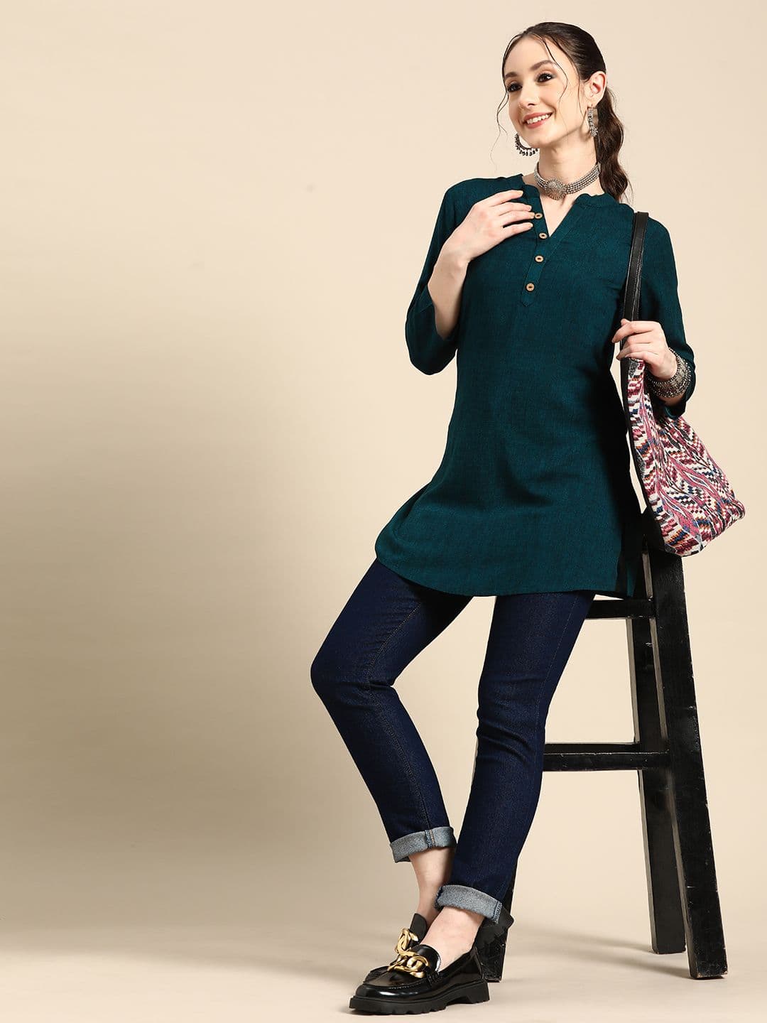 Sangria Printed Mandarin Collar Short Kurti - view 1