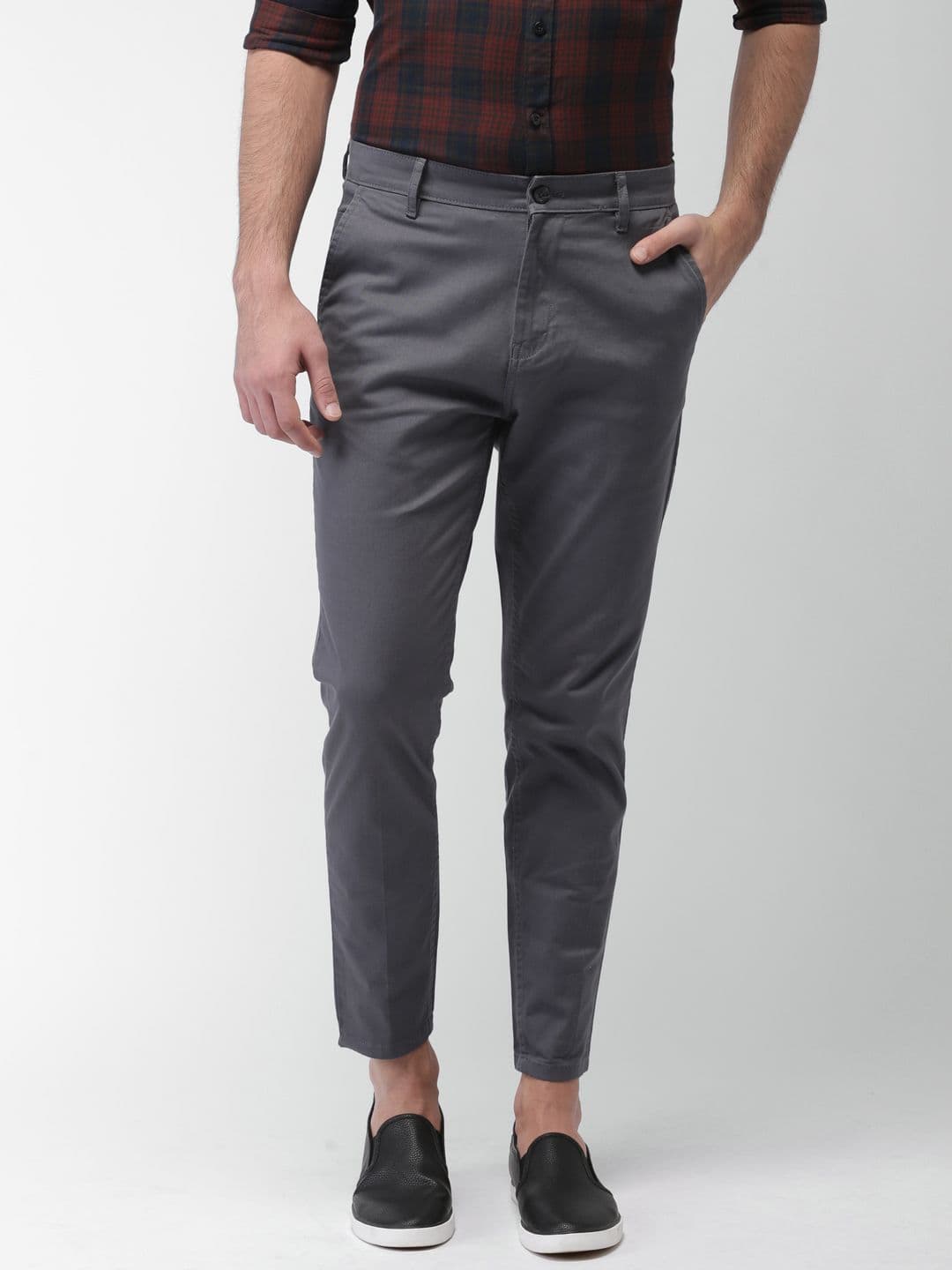 HIGHLANDER Men Grey Tapered Fit Chinos - view 1