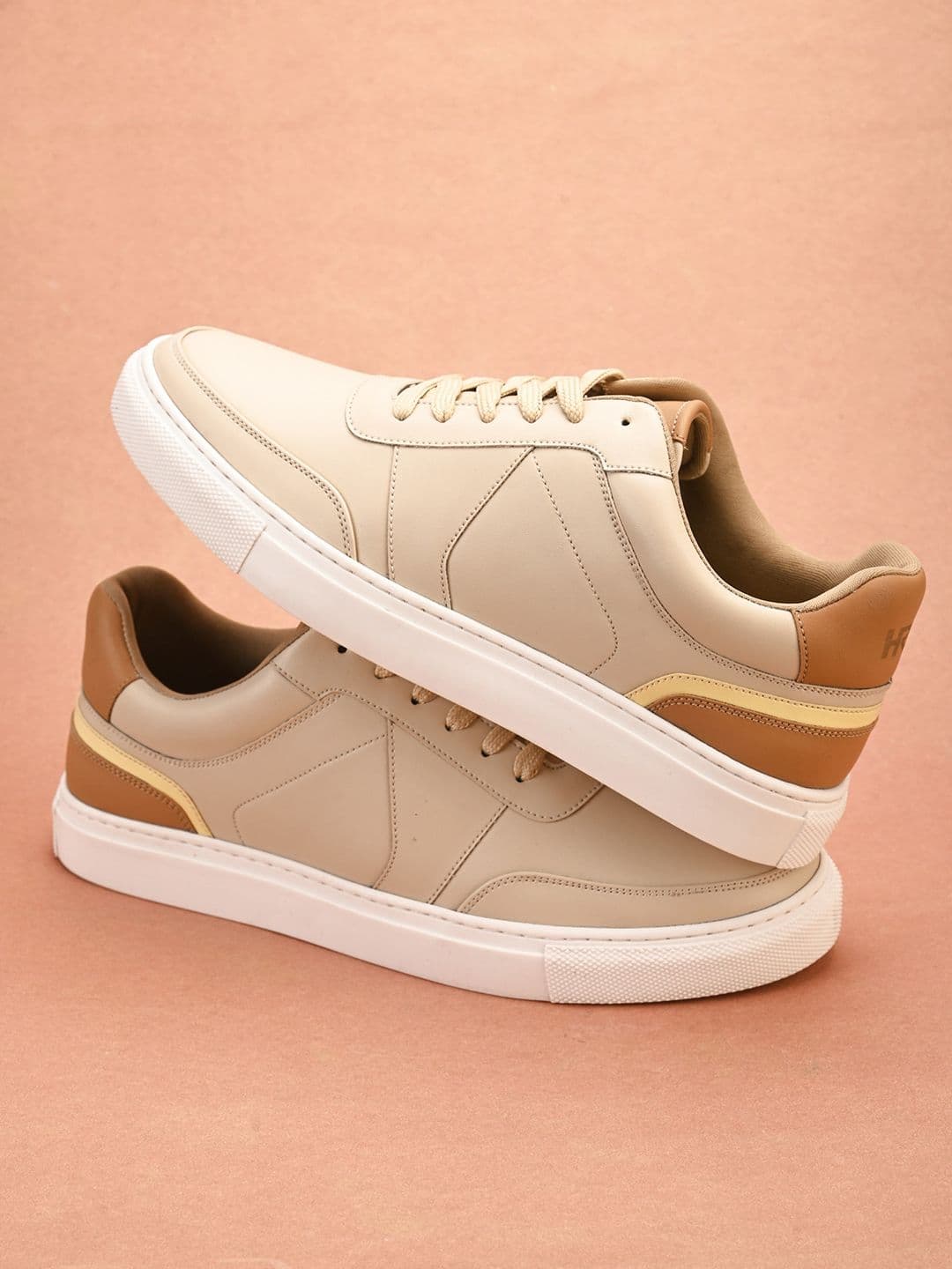 HRX by Hrithik Roshan Men Beige Lightweight Sneakers - view 1