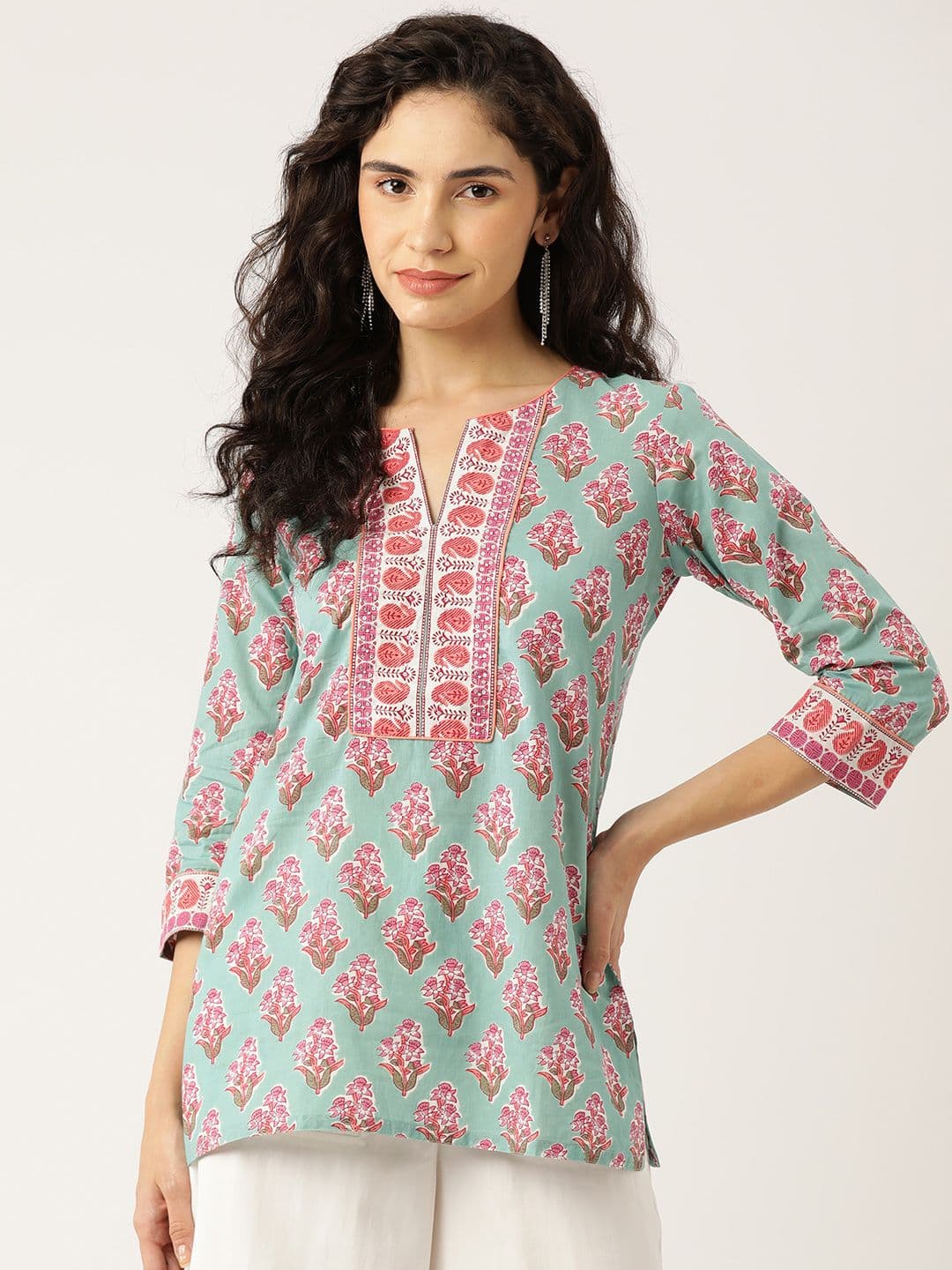 Jaipur Morni Floral Printed Sequinned Pure Cotton Kurti - view 1
