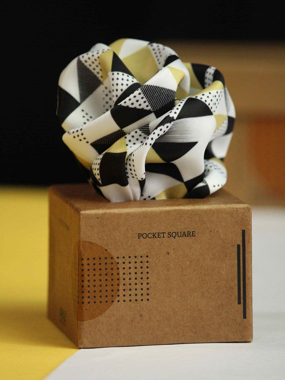 Tossido Men Geometric Printed Pocket Square - view 1