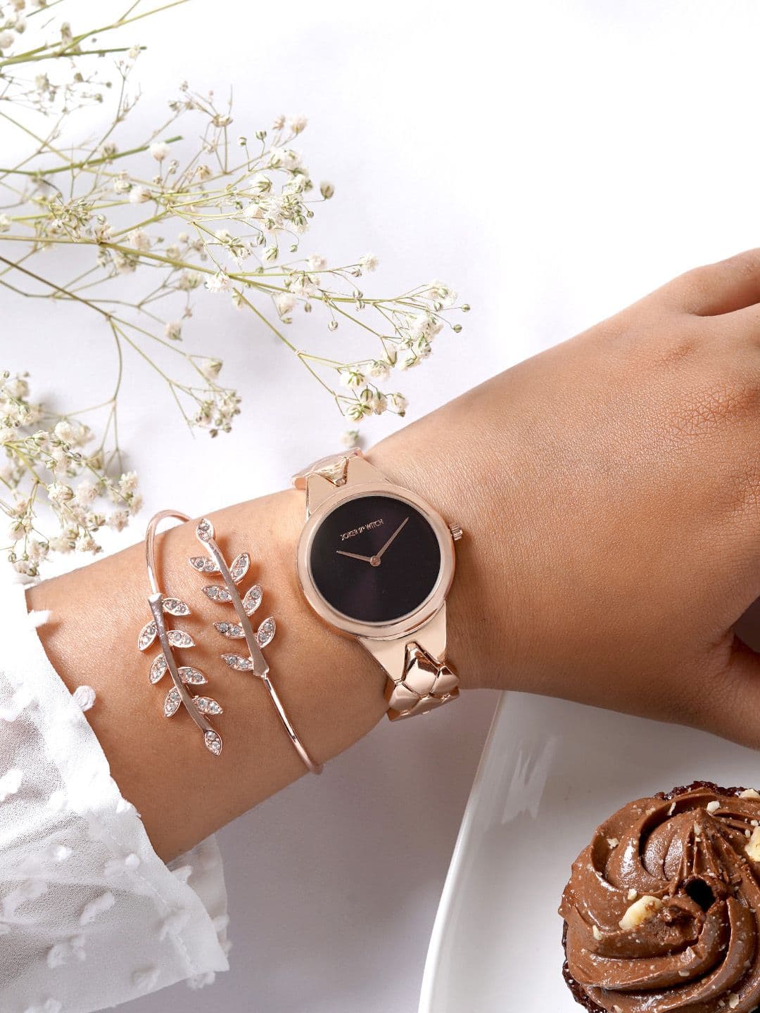 JOKER & WITCH Women Ceres Rose Gold Bracelet & Watch Gift Set - view 1