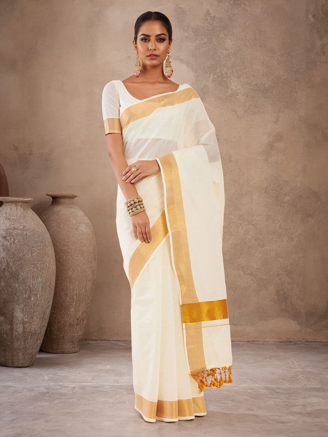 Soch Off White & Gold-toned Zari Pure Cotton Kasavu Saree - view 1